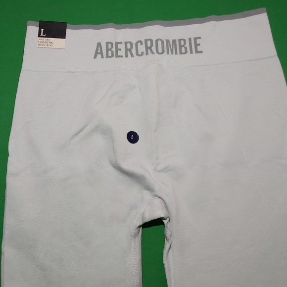 Abercrombie and Fitch Leggings - Picture 7 of 16